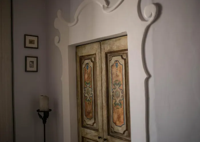 4 Balconi House-San Gregorio Palazzo Unico Vista Mare
