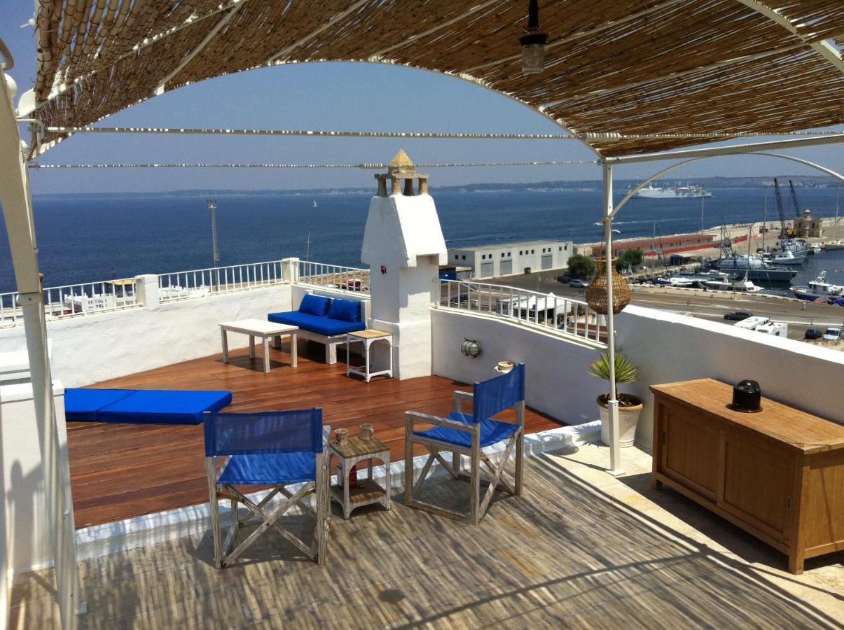 4 Balconi House-san Gregorio Palazzo Unico Vista Mare *