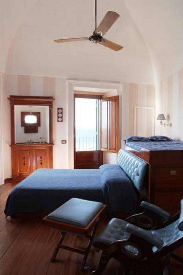 4 Balconi House-san Gregorio Palazzo Unico Vista Mare Holiday home *